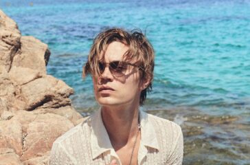 Viktor-Norén-2025-Press-2-(foto-Zev-Schmitz)liten